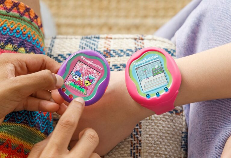 O renascimento do Tamagotchi uni o amigo virtual está de volta