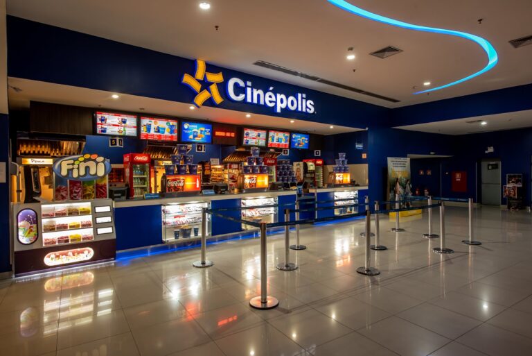 Natal Shopping presenteia clientes com ingressos para o Cinépolis