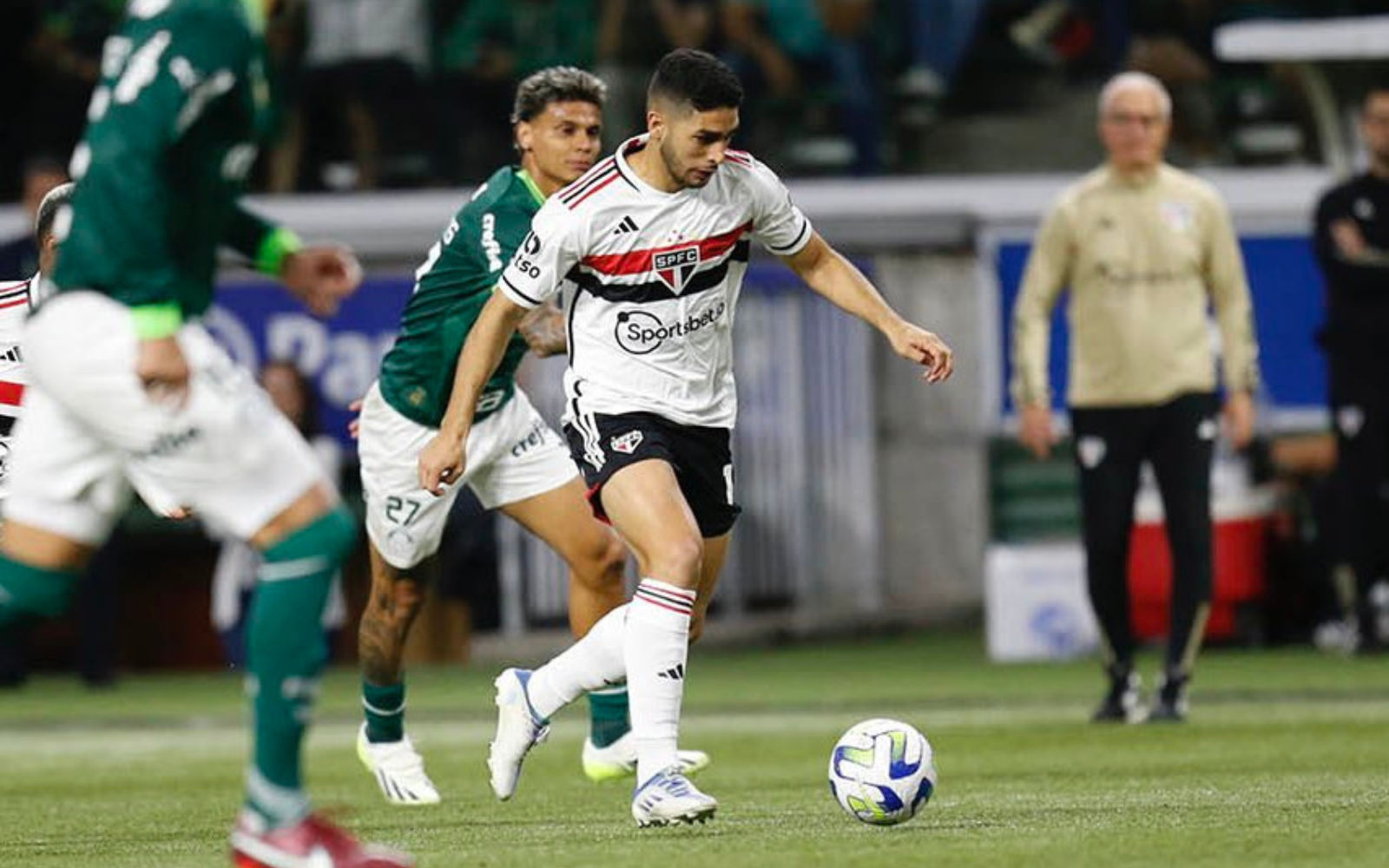 São Paulo vence o Palmeiras e avança para a semifinal da Copa do Brasil - (Rubens Chiri / São Paulo)