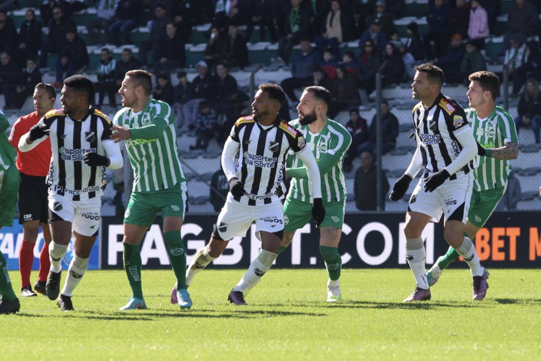 Após sair na frente, ABC cede o empate contra o Juventude (Foto: Rennê Carvalho/ABC F.C.)