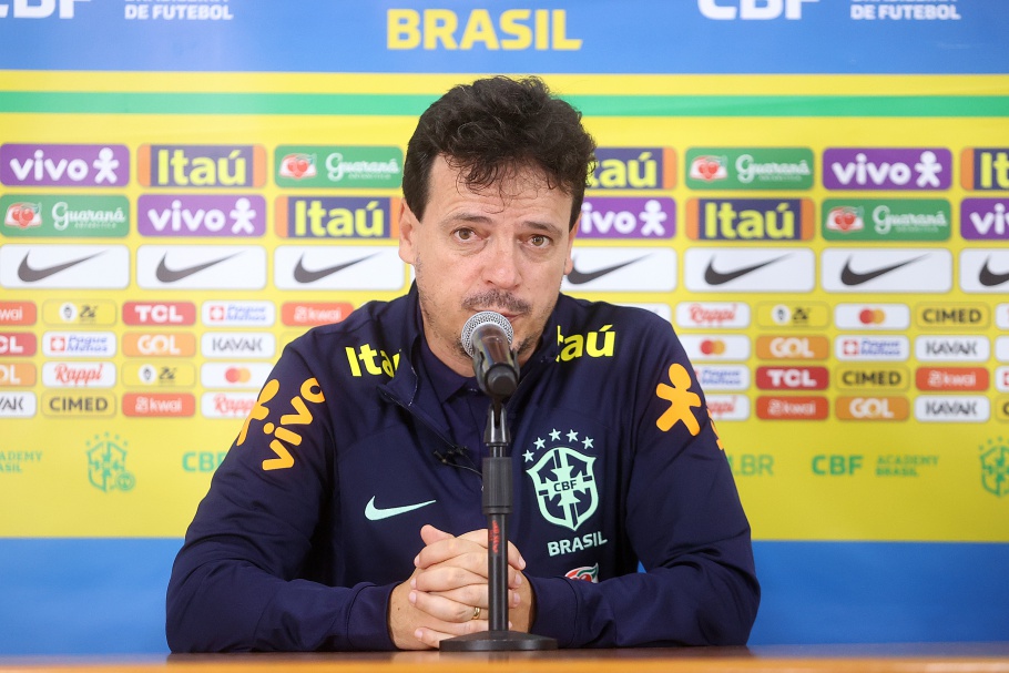 Com Gerson na lista, Diniz divulga os convocados da Seleção (Foto: Créditos: Vitor Silva / CBF)