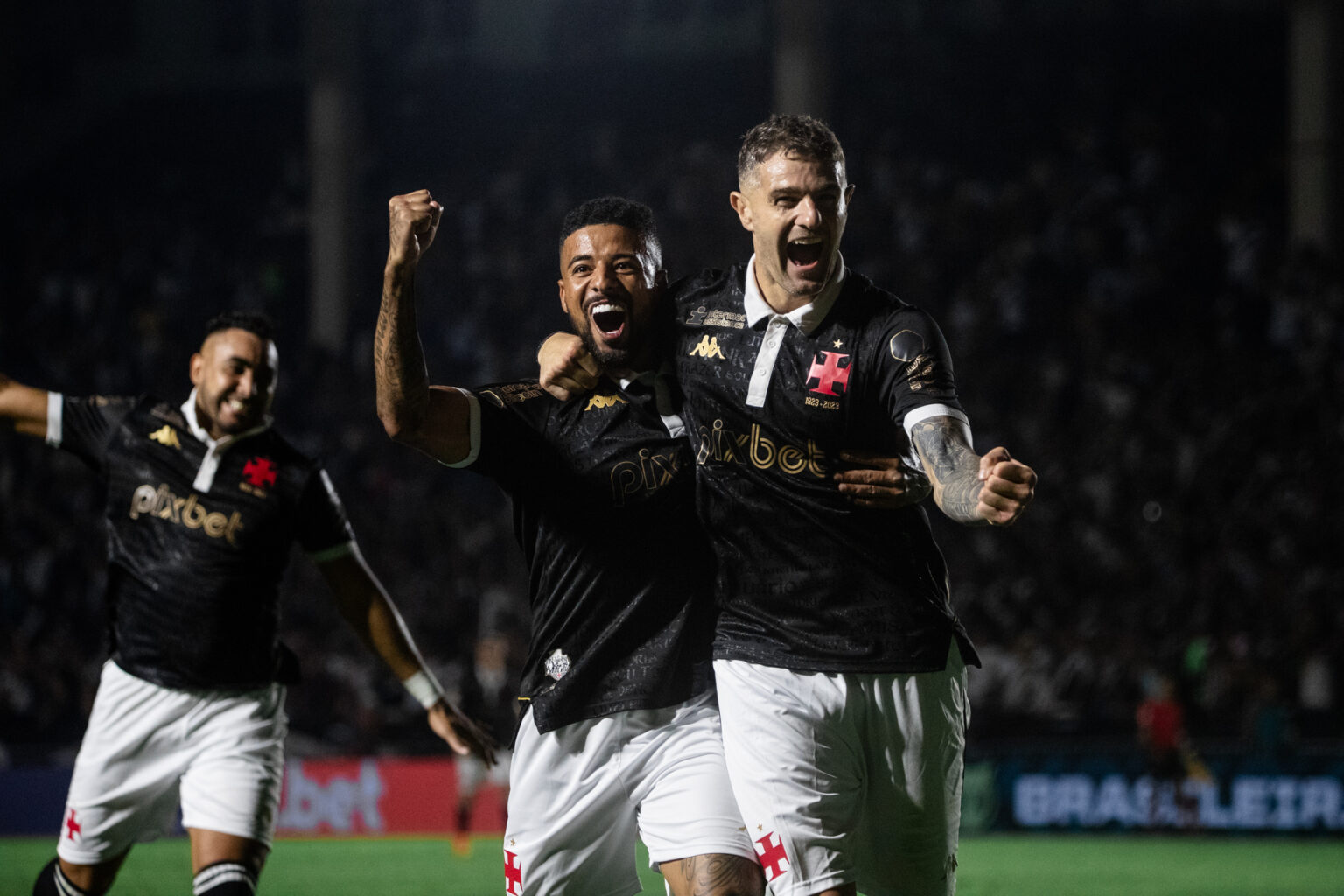 Vasco dá show em campo e torcida faz festa no retorno à São Januário (Foto: Leandro Amorim / Vasco da Gama)