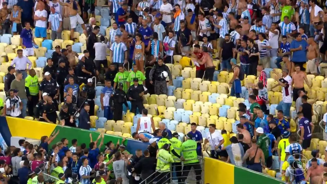 Brasil x Argentina: briga generalizada quase encerra clássico (Reprodução/Rede Globo)