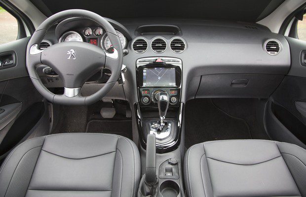 Peugeot 308 2016 - Interior