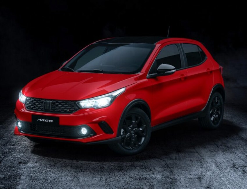 fiat argo 1 1 Não deve demorar muito para o novo Fiat Argo 2023 está disponível para vendas nas concessionarias da marca italiana em todo o Brasil. Provavelmente dentro de um a dois meses a Fiat já deverá apresentar o Argo no mercado. O hatch deve contar com mudanças focadas na parte frontal do veículo, como uma nova assinatura luminosa para as lanternas, contando com parte da iluminação em LED.