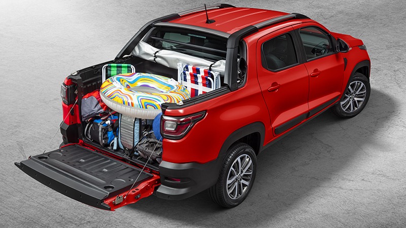 download 1 9 O Seguro da Fiat Strada 2023 parte de R$ 449,99 (masculino) e R$ 374,64 (feminino) se for adquirido no plano Essencial da Youse Seguros. Lembrando que a seguradora possui três tipos de seguros: Essencial, médio e completo. O perfil utilizado foi o de um indivíduo de 38 anos que faz uso particular do veículo, com classe de bônus zero. Também vamos considerar a Fiat Strada Freedom 1.3 Flex 8V CD (Gasolina/Flex) como referência.