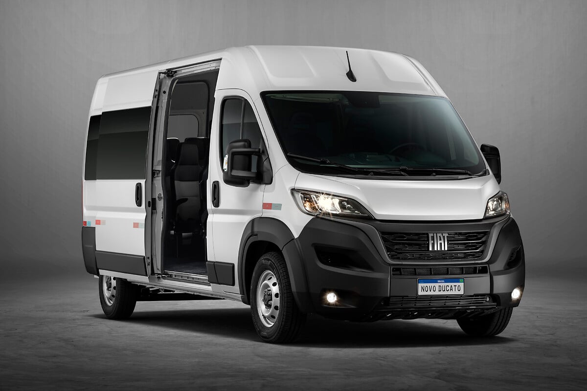 2151808 faw85rhimm whr O Novo Fiat Ducato estará disponível para venda na rede profissional da Fiat a partir do dia 5 de abril. Confira abaixo os preços sugeridos de cada versão: