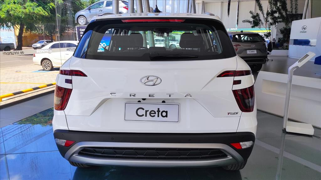 a6c79c73 32af 4da0 9275 329122d3e59b20221123090759 O Hyundai Creta 2024 já está disponível para compra nas diversas concessionárias da marca sul-coreana distribuídas pelo país. Esse veículo impressiona com seu visual moderno, destacando-se por suas linhas marcantes. No competitivo mercado automotivo, o SUV ocupa uma posição privilegiada, chegando a ser o automóvel mais vendido em sua categoria em vários meses. Atualmente, em junho, ele se encontra em quinto lugar no ranking geral de vendas e em quarto lugar entre os SUVs, com um total de 3.468 unidades emplacadas.