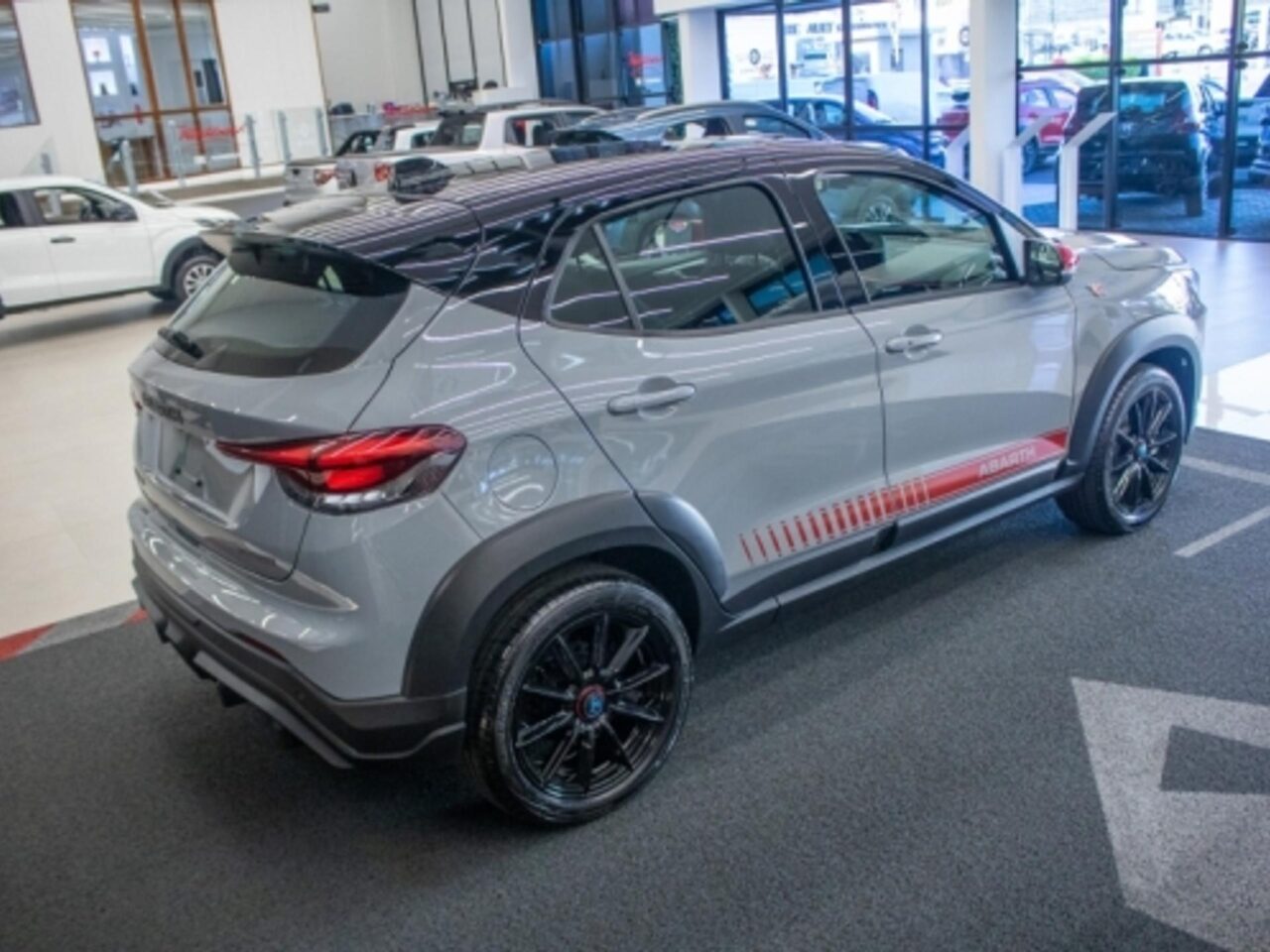 fiat pulse 1.3 turbo 270 flex abarth at6 wmimagem17250763489 Sem dúvida alguma, destaca-se como um dos melhores carros da categoria quando se trata de tecnologia, conectividade e segurança. Além disso, a versão Impetus Turbo 200 tem uma boa relação custo benefício