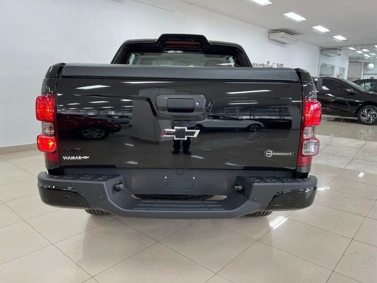 chevrolet s10 2.8 16v turbo diesel midnight cd 4x4 automatico wmimagem12063767415 A caminhonete é ideal para empresas, fazendeiros no campo e até entusiastas na cidade. A Chevrolet S10 é sempre uma boa opção nessa categoria, pois esses modelos podem ser utilizados tanto para trabalho quanto para lazer