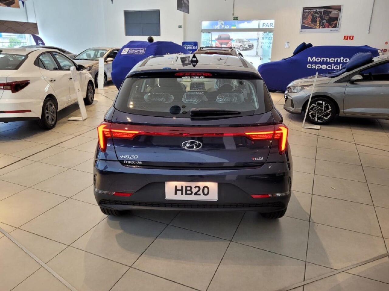 hyundai hb20 1.0 tgdi flex platinum automatico wmimagem14583691929 1 O hatch é um compacto que conquistou popularidade no mercado automobilístico brasileiro, devido ao seu design atraente, recursos tecnológicos e variedade de opções para os compradores escolherem de acordo com suas preferências