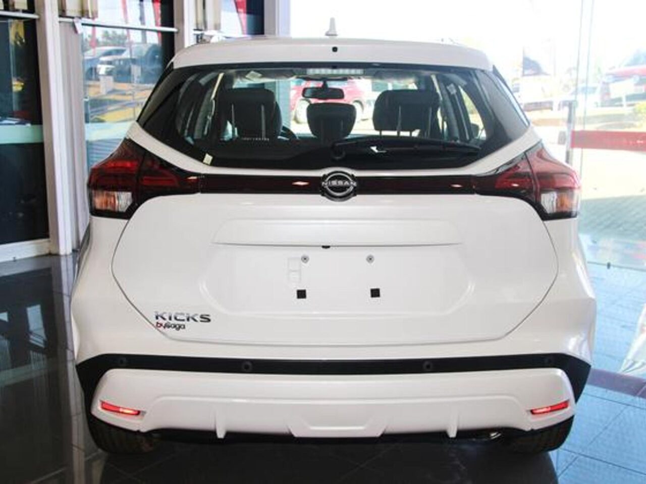 nissan kicks 1.6 16v flexstart advance xtronic wmimagem17552660682 O SUV oferece um dos melhores custo-benefícios em sua categoria. Além disso, o Nissan Kicks possui manutenção econômica e bom consumo de combustível. Portanto, é uma escolha vantajosa