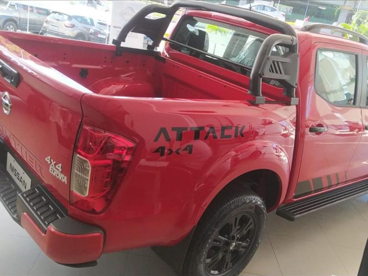 nissan frontier 2.3 16v turbo diesel attack cd 4x4 automatico wmimagem12261595294 Além de um desconto bem atraente, a versão Attack da Nissan Frontier oferece a produtores rurais e empresas uma boa capacidade de carga, motorização robusta e uma ampla lista de equipamentos