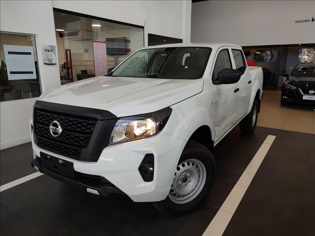 nissan frontier 2.3 16v turbo diesel s cd 4x4 manual wmimagem09144195042 A picape destaca-se na sua categoria, pois atende de forma precisa às demandas que requerem agilidade e resistência. Além disso, a Nissan Frontier S pode desempenhar um papel fundamental na eficiência dos negócios, garantindo ao mesmo tempo conforto para seus usuários