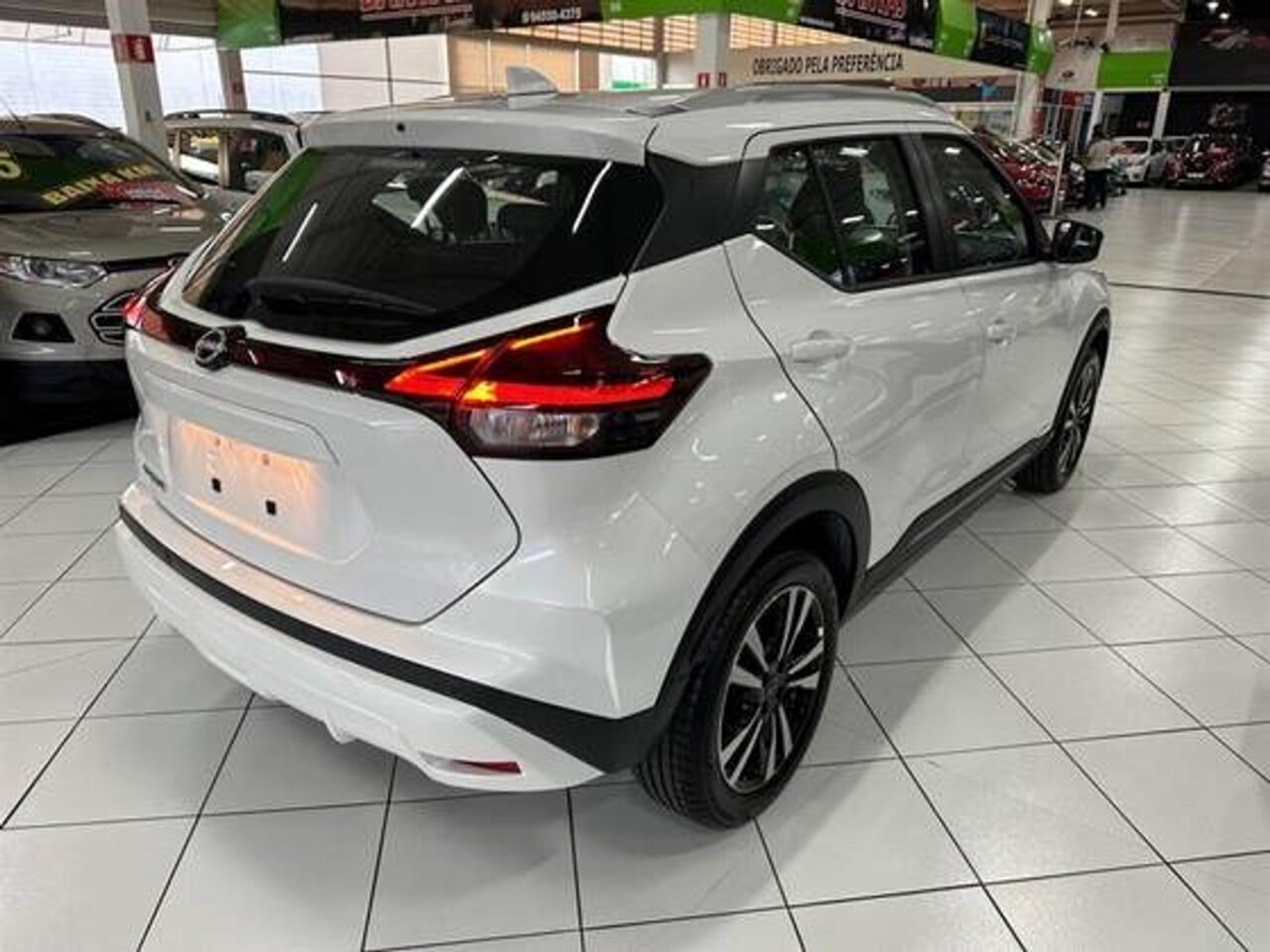 nissan kicks 1.6 16v flexstart advance xtronic wmimagem18553084113 Na campanha do mês de outubro, o Nissan Kicks, na versão Advance, está sendo oferecido para pessoas com deficiência (PcD) com um desconto atrativo. O SUV conta com um motor 1.6 16V Flex de quatro cilindros e ampla capacidade no porta-malas