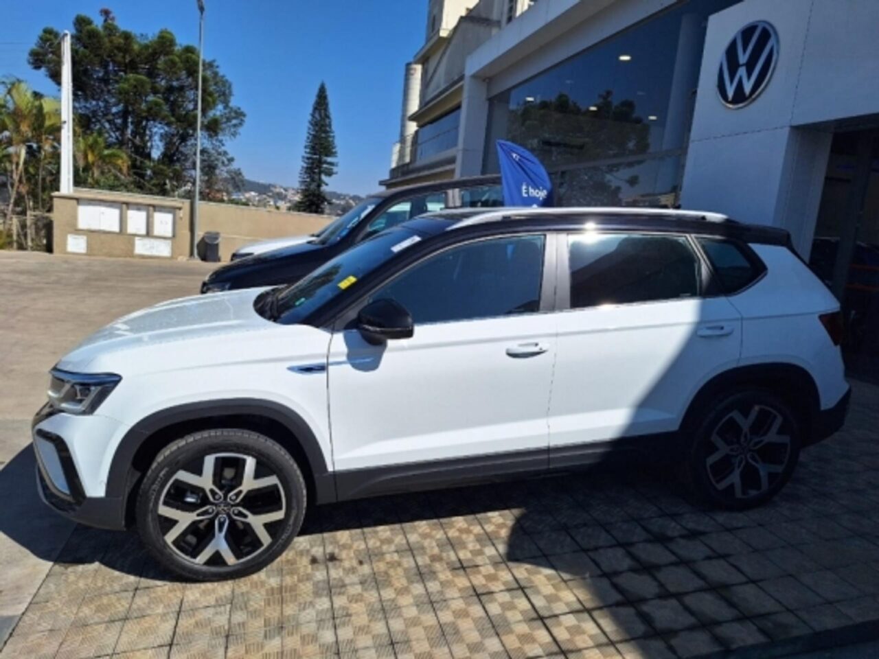 volkswagen taos 1.4 250 tsi total flex highline automatico wmimagem1702281685 Durante todo o mês de outubro, está em andamento uma campanha especial que proporciona uma oportunidade exclusiva para pessoas com deficiência adquirirem o Volkswagen Taos com isenção do Imposto sobre Produtos Industrializados (IPI), resultando em um desconto generoso