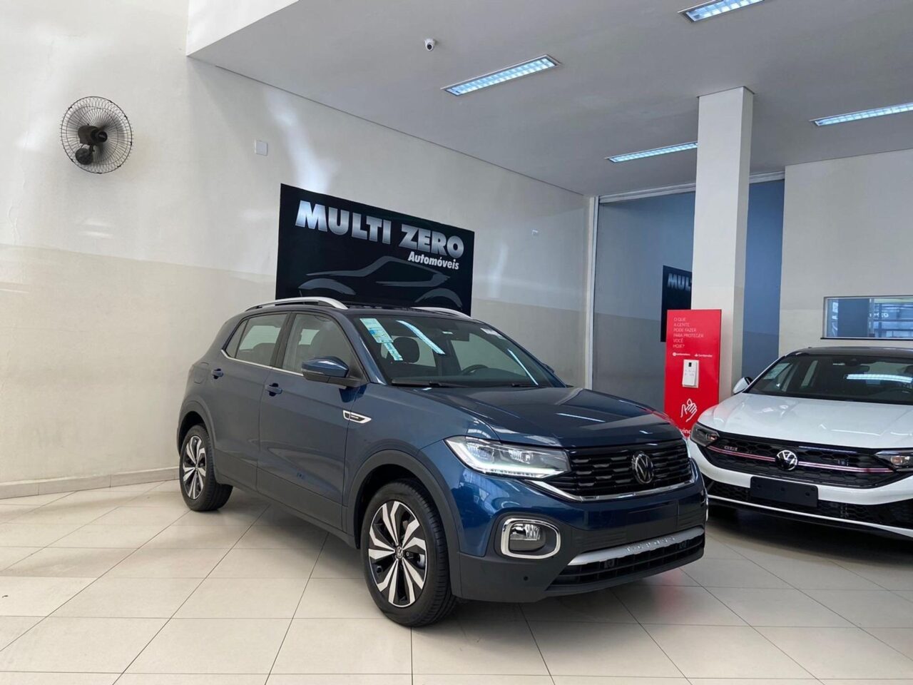 volkswagen tcross 1.4 250 tsi total flex highline automatico wmimagem09201445734 1 O veículo oferece um conjunto abrangente de equipamentos que redefine a experiência de dirigir um SUV moderno. Além disso, o Volkswagen T-Cross está disponível com condições excelentes para vendas diretas, direcionadas a empresas, taxistas e pessoas com deficiência (PcD)