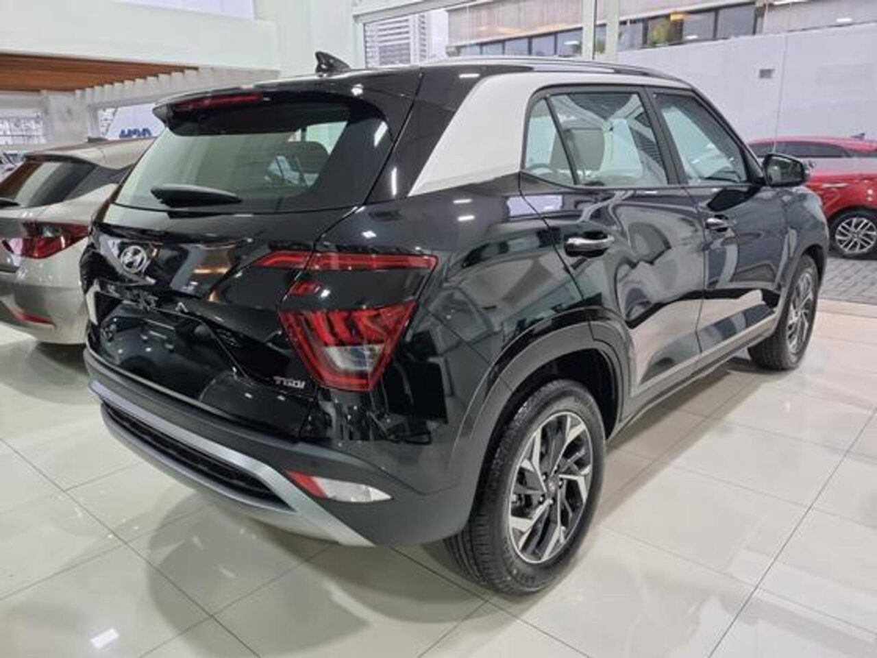 hyundai creta 1.0 tgdi flex limited automatico wmimagem15521336611 Com um desconto generoso, o Hyundai Creta está disponível em duas opções na Black Friday: as versões Action e Limited, ambas com transmissão automática