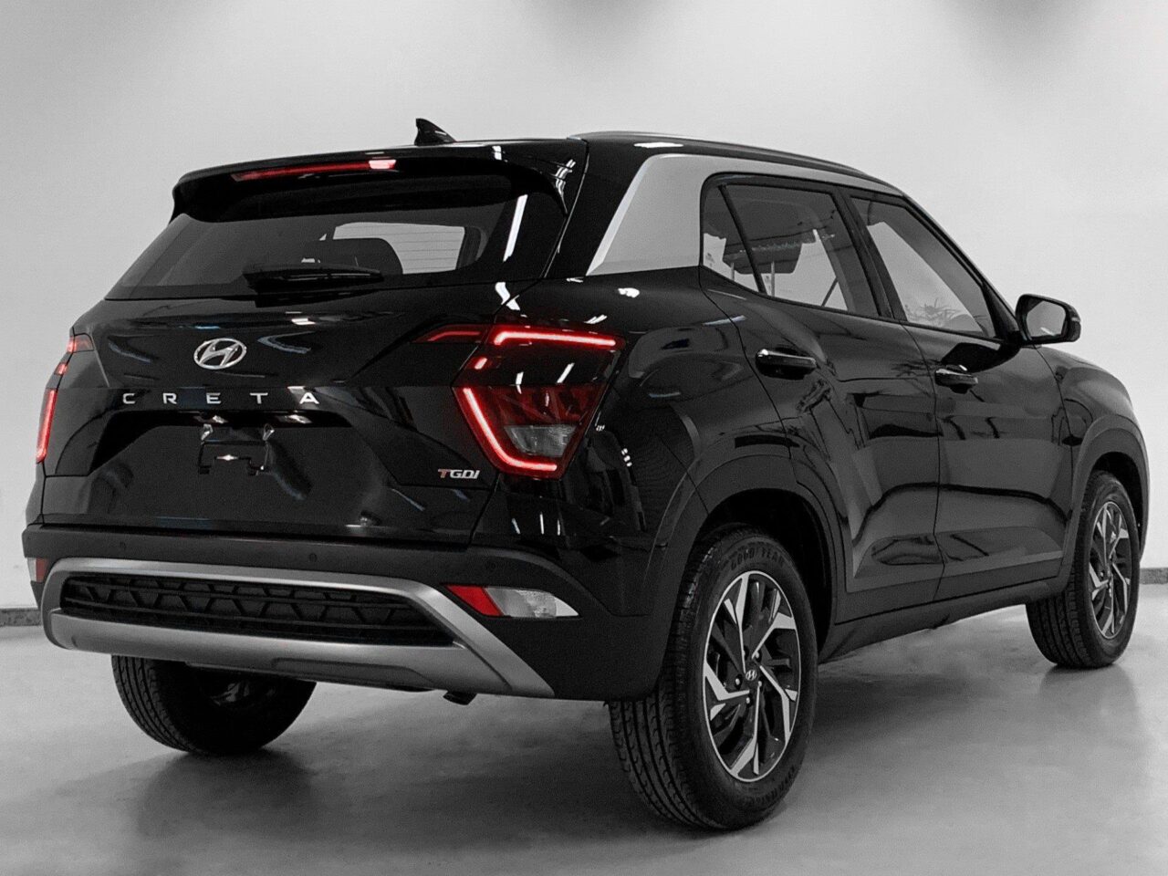 hyundai creta 1.0 tgdi flex platinum automatico wmimagem09513779442 Com uma boa lista de equipamentos e uma motorização bem ajustada, o Hyundai Creta Limited oferece um ótimo custo-benefício, apesar de ser uma versão intermediária