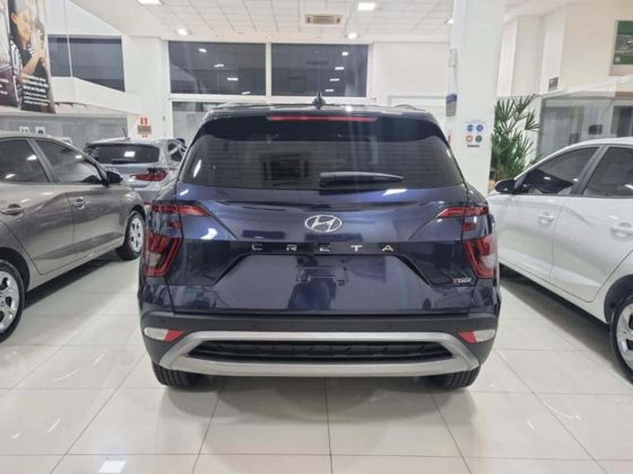 hyundai creta 1.0 tgdi flex platinum automatico wmimagem15493391754 Embora não apresente o mesmo nível de sofisticação das versões mais avançadas, o Hyundai Creta Comfort representa uma opção viável e adequada para pessoas com deficiência