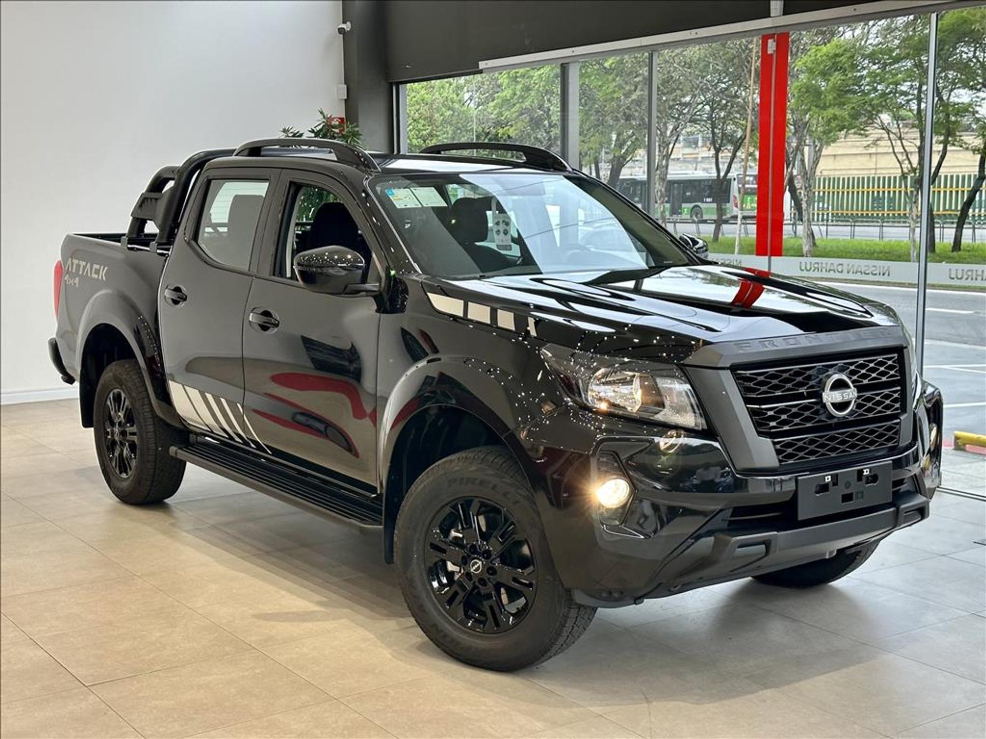 Nissan Frontier XE 2024