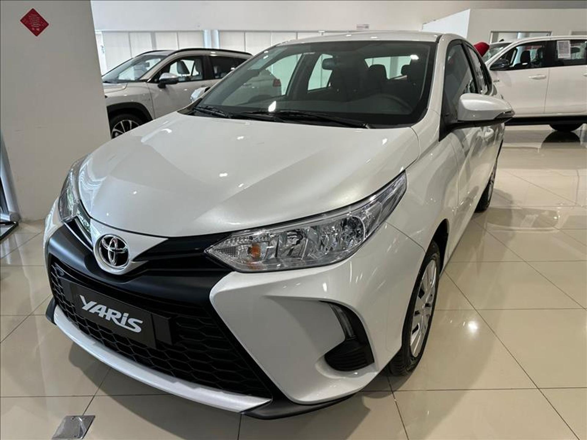 Toyota Yaris Sedan PcD 2024