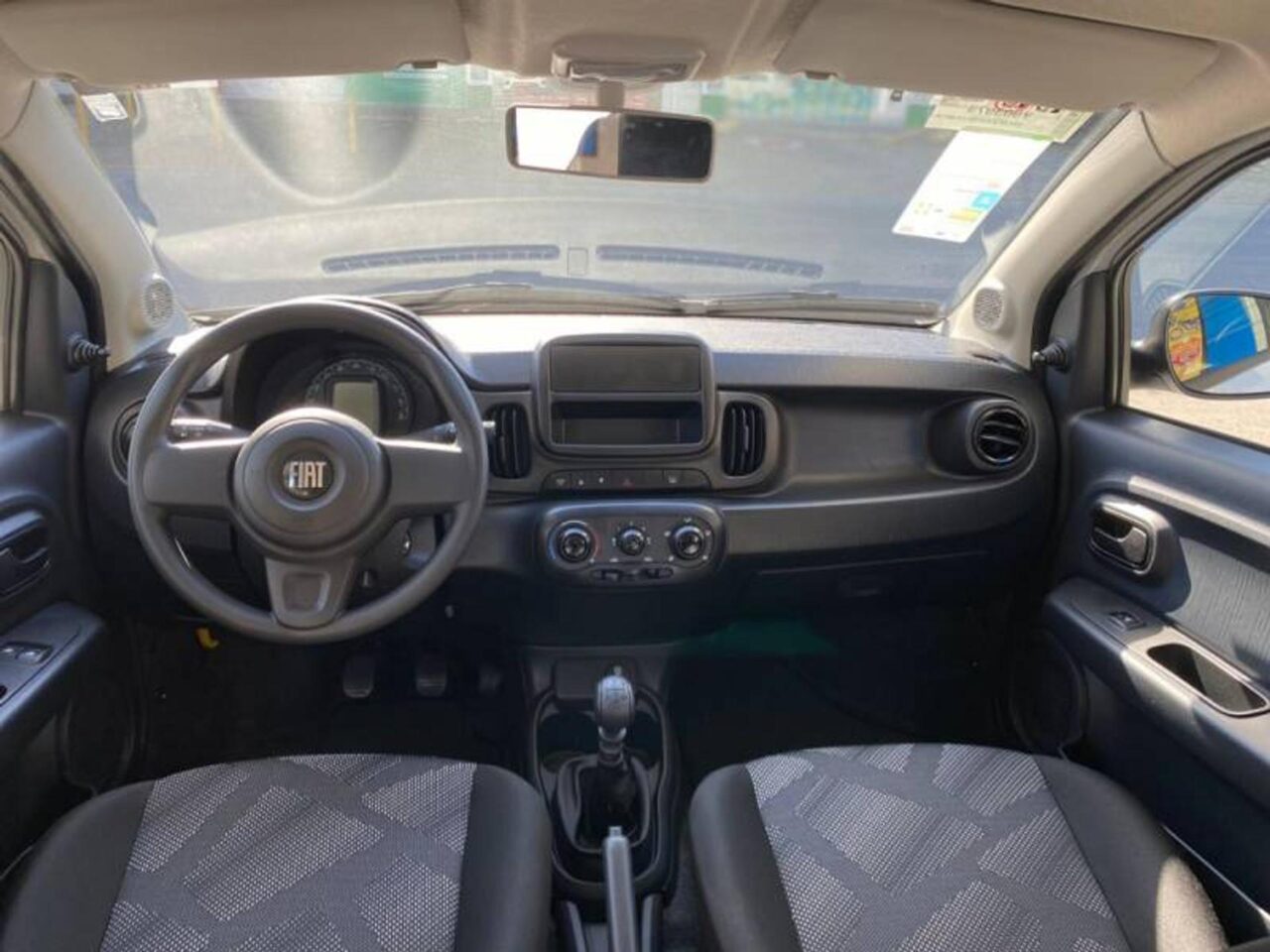 Fiat Mobi PcD 2024