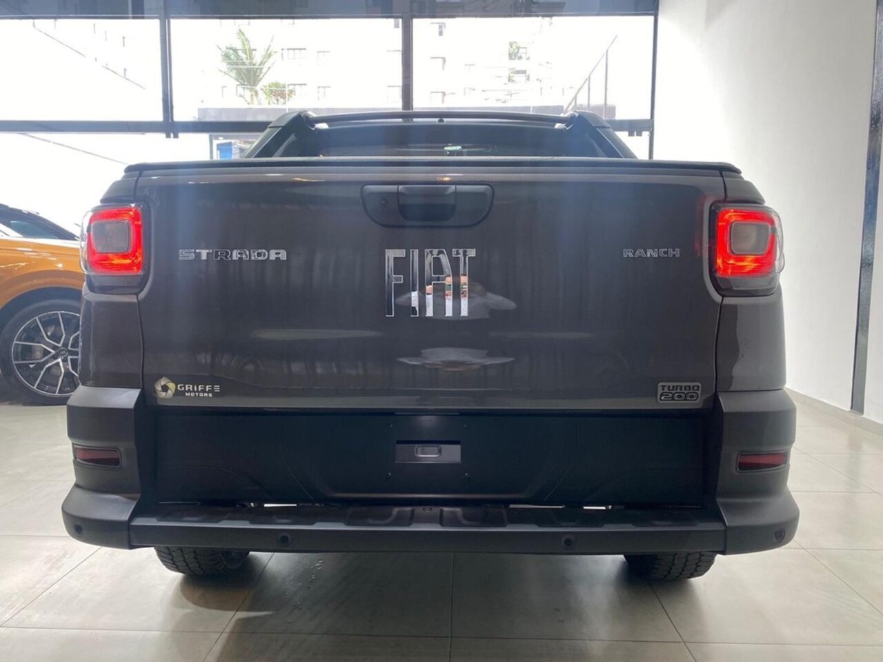 fiat strada 1.0 turbo 200 flex ranch cd cvt wmimagem11084047667 Abaixo listamos os prós e contras da Fiat Strada Ranch 2024, uma das versões topo de linha da marca italiana