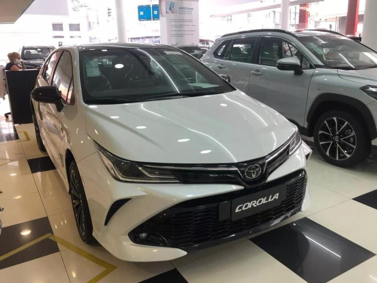 Toyota Corolla GLI PcD 2024