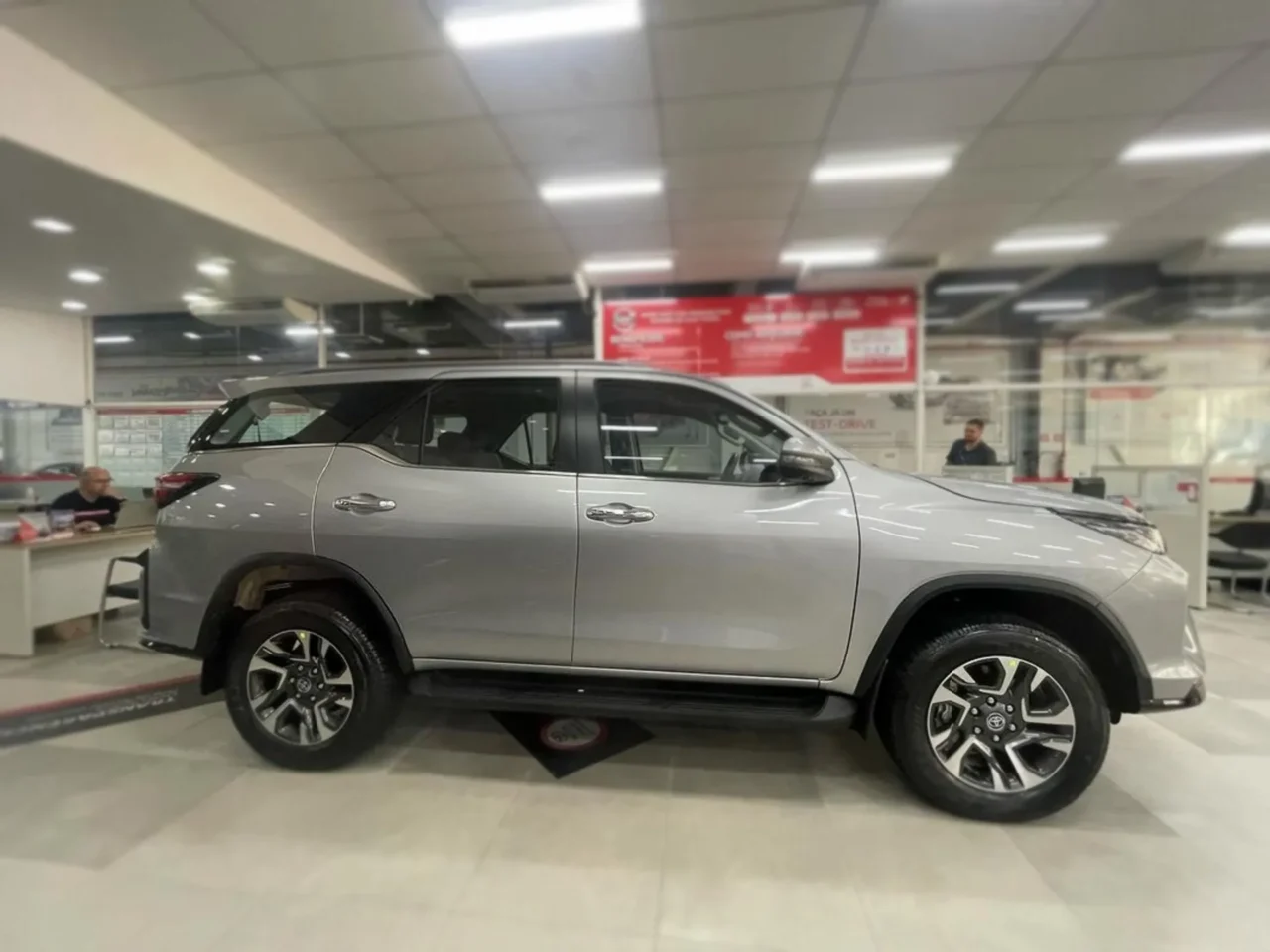 Toyota SW4 SRX Platinum 2024