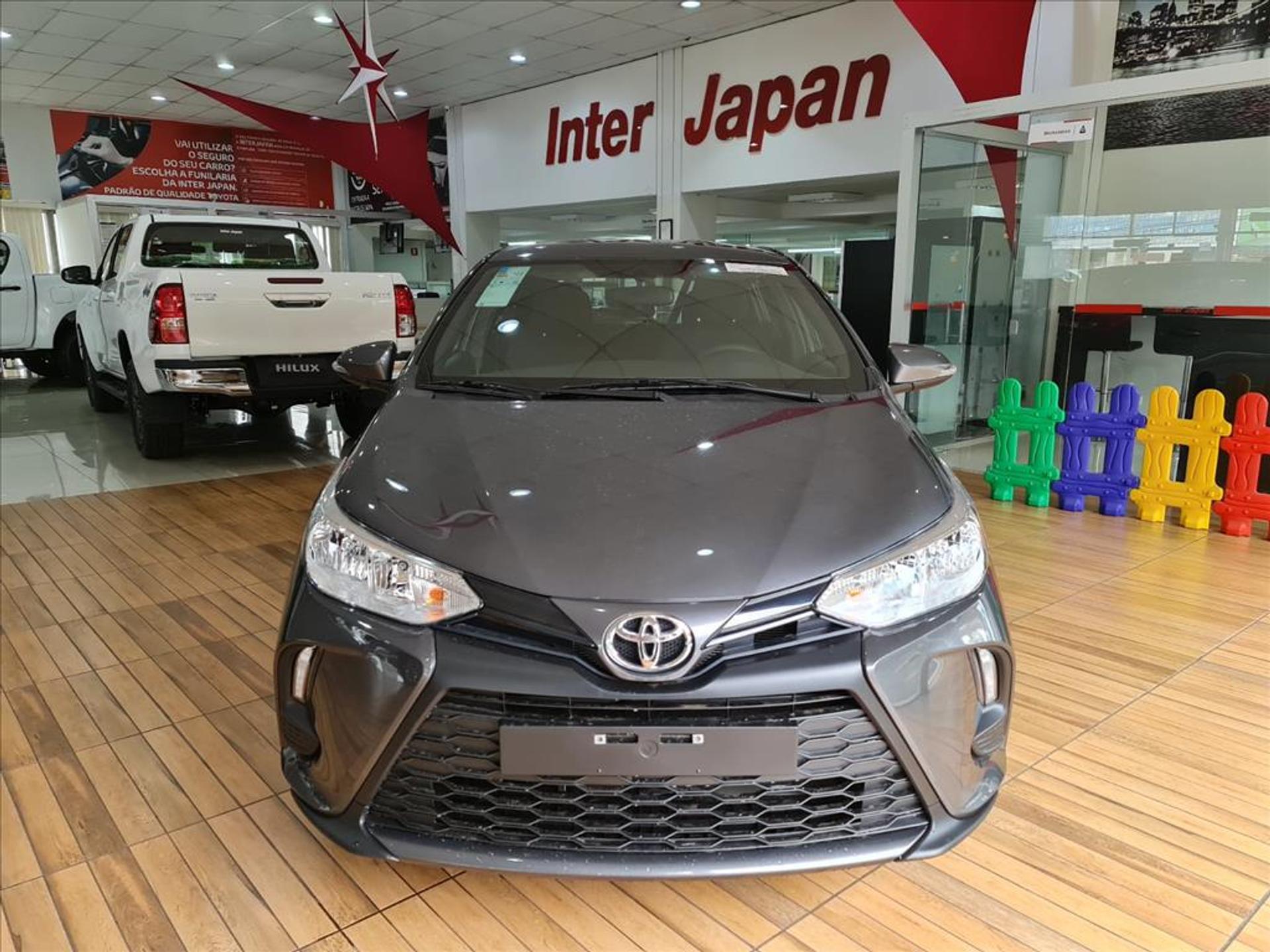 Toyota Yaris Hatch XL 2024