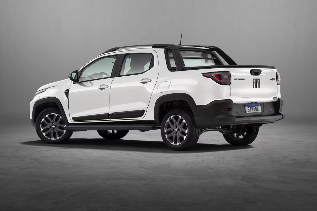 Fiat Strada Ultra chegou com a linha 2024 da picape com motor 1.0 turbo, de 130 cv — Foto: Divulgação