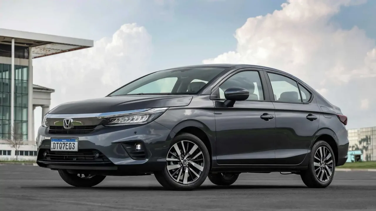 Honda City Sedan 2024 ganha nova cor e chega com a versão de etrada LX custando a partir de R$ 115.300