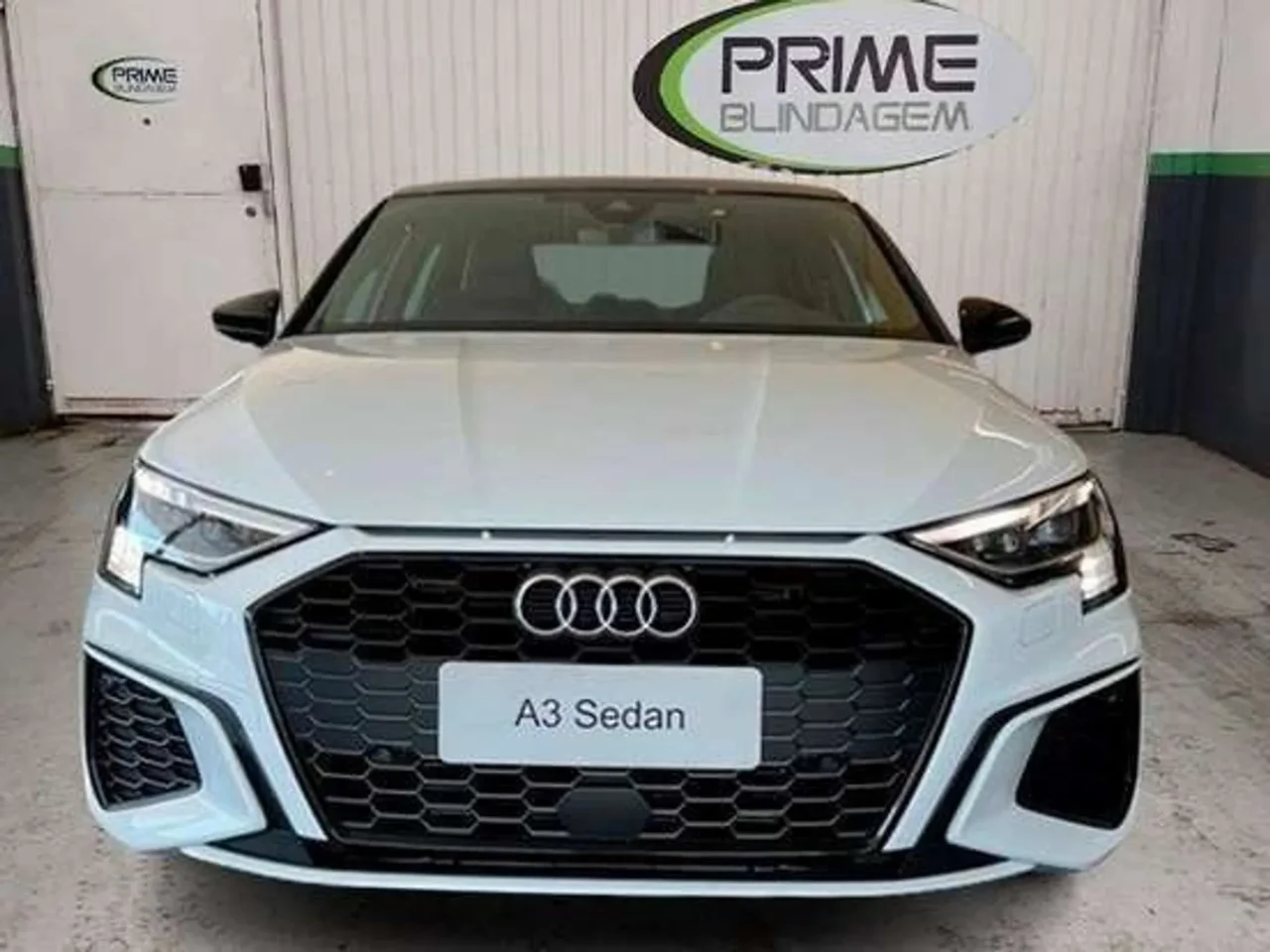 audi a3 2 0 40 tfsi mhev sedan s line stronic wmimagem17530211028 Com uma extensa lista de equipamentos e um acabamento impecável, o Audi A3 Sedan S Line 2024 representa uma excelente escolha para aqueles dispostos a investir um valor considerável em um veículo