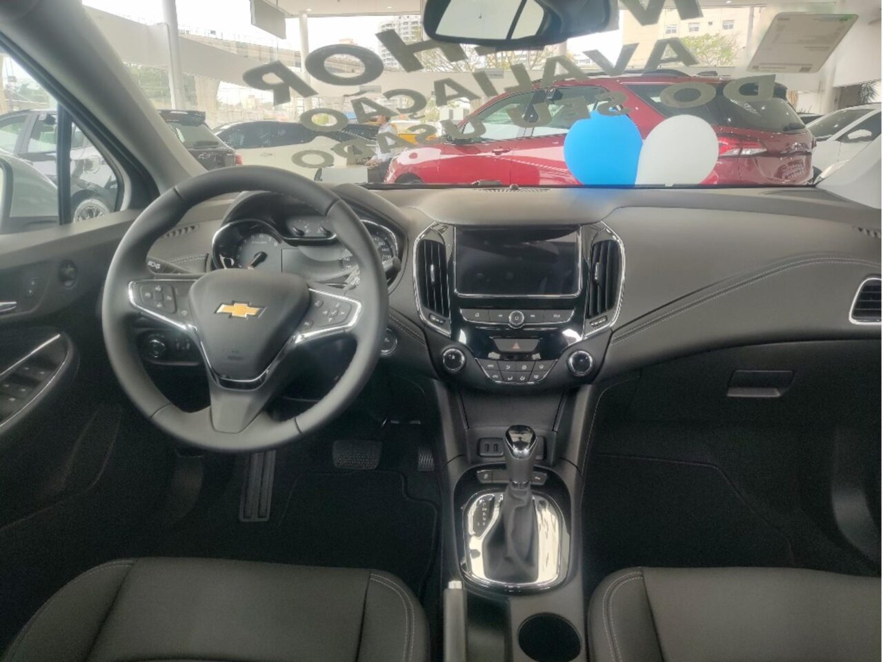 chevrolet cruze 1.4 turbo ltz 16v flex 4p automatico wmimagem15572241372 1 Com uma lista abrangente de equipamentos e um espaçoso interior, o Chevrolet Cruze Premier representa uma excelente opção no mercado