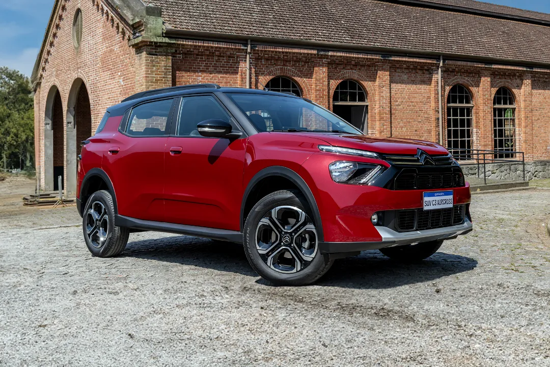 galeria 15@1x 1 Com um porta-malas espaçoso e um bom custo-benefício, o Citroën C3 Aircross Feel Pack Turbo representa uma aposta da marca no mercado nacional