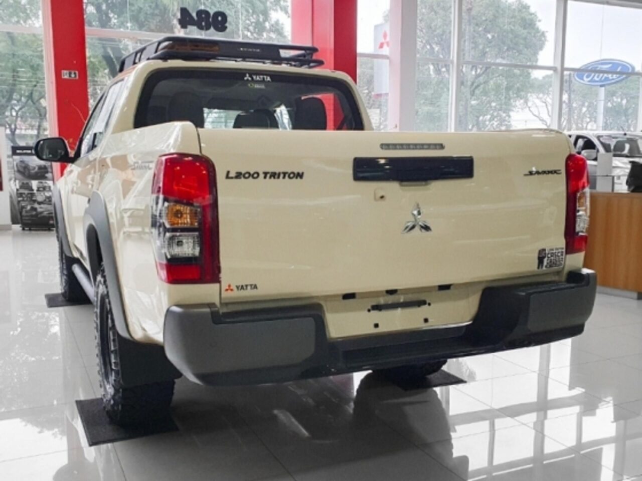 mitsubishi l200 triton 2.4 16v turbo diesel savana gls cd 4x4 automatico wmimagem11565713093 1 Com um visual bastante exclusivo, a Mitsubishi L200 Triton Savana 2024 oferece uma extensa lista de itens e um desempenho impressionante