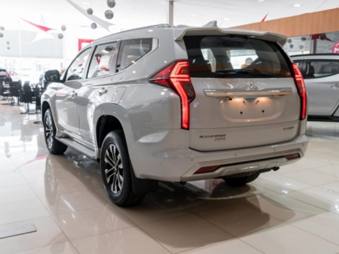 Mitsubishi Pajero Sport HPE 2024