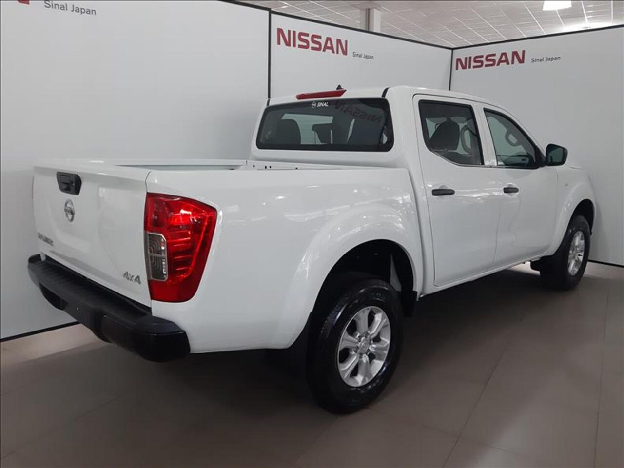 nissan frontier 2.3 16v turbo diesel s cd 4x4 manual wmimagem1840257526 A versão de entrada, a Nissan Frontier S MT 2024, possui uma boa relação custo-benefício e excelente capacidade de carga, aliada a um câmbio manual