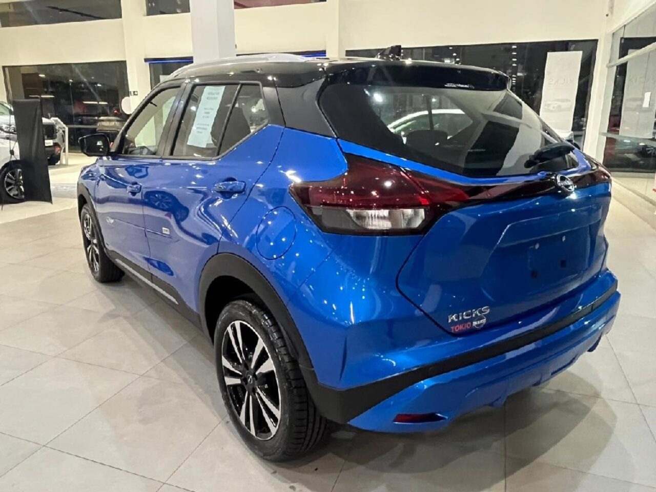 nissan kicks 1.6 16v flexstart exclusive xtronic wmimagem16143648888 Sendo a versão mais sofisticada, o Nissan Kicks Exclusive 2024 apresenta uma extensa lista de equipamentos e o melhor acabamento entre todas as versões