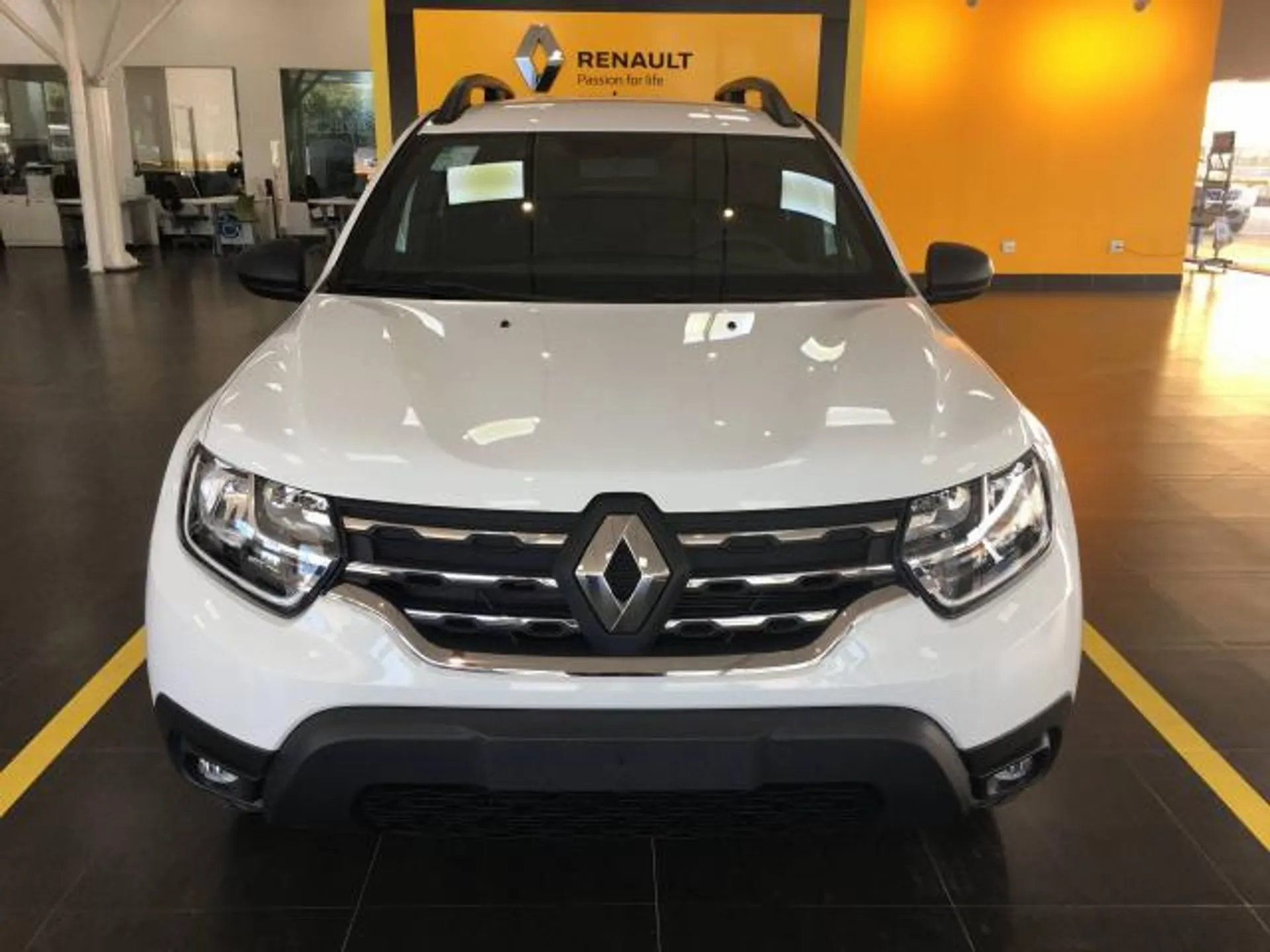 Renault Duster Intense Plus 1.6 MT 2024