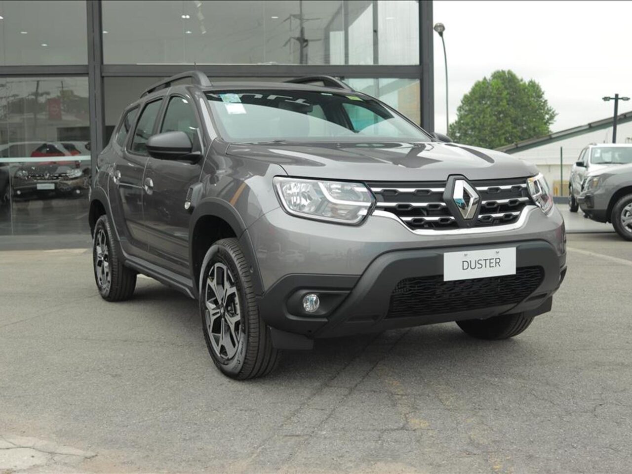 renault duster 1.3 tce flex iconic xtronic wmimagem1552460535 1 A versão intermediária, Renault Duster Iconic Plus 1.6 CVT 2024, oferece uma boa lista de equipamentos de segurança e conforto