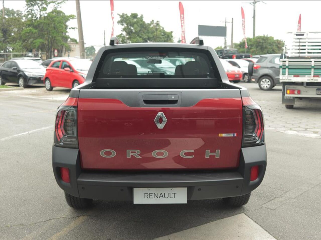 renault oroch 1.6 16v sce flex intense manual wmimagem14565458491 Com um excelente custo-benefício, o Renault Oroch Intense 2024 possui uma boa capacidade de carga, apesar de não vir com motor turbo nesta versão