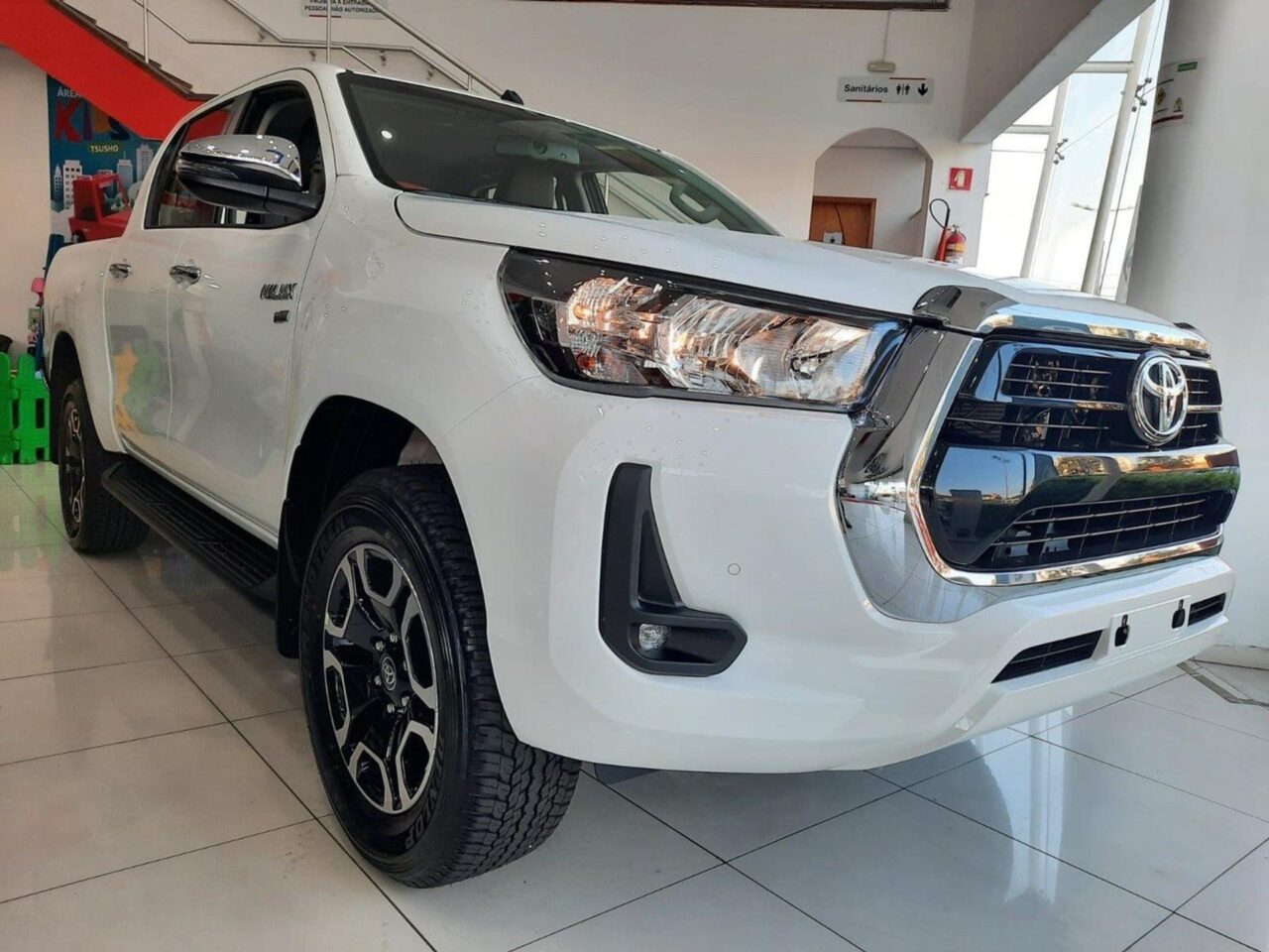 Toyota Hilux SRV CNPJ 2024