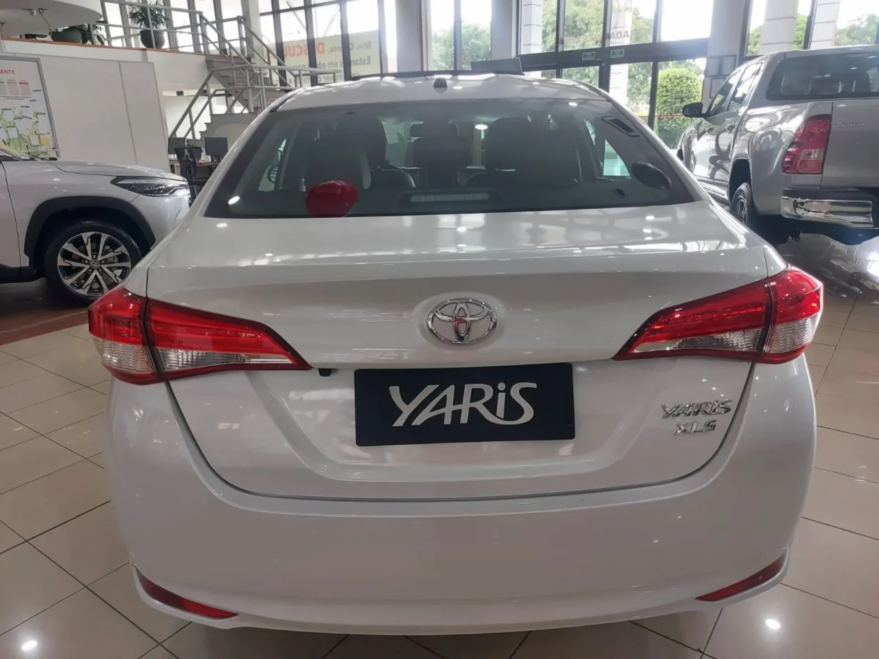 toyota yaris 1 5 16v flex sedan xls multidrive wmimagem19061927480 Com versões do hatch e sedã, a Toyota divulgou a tabela de preços do Yaris PcD em janeiro de 2024