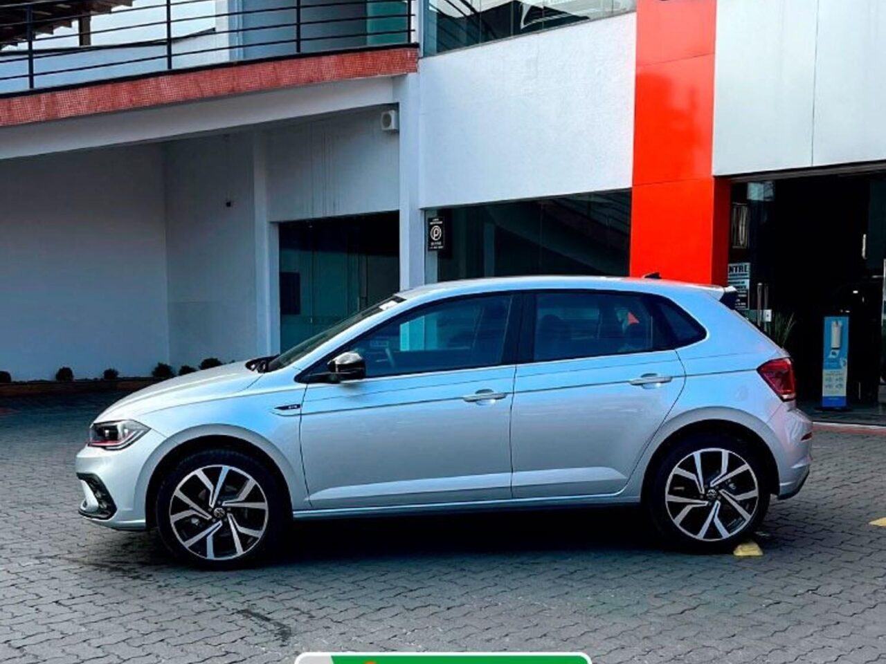 volkswagen polo 1.4 250 tsi gts automatico wmimagem16342877416 Com motor robusto e design distinto, o Volkswagen Polo GTS 2024 oferece uma extensa lista de equipamentos de segurança