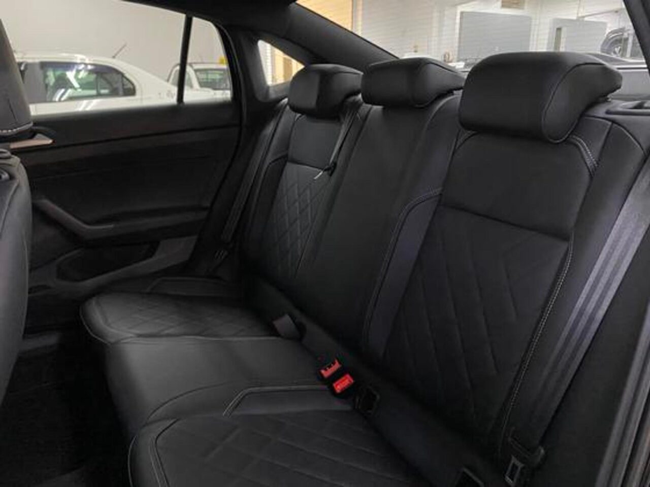 volkswagen virtus 1.4 250 tsi exclusive automatico wmimagem17031700428 Com um desempenho de motorização excelente, o Volkswagen Virtus Exclusive 2024 é uma versão esportiva que oferece uma ampla lista de itens de série