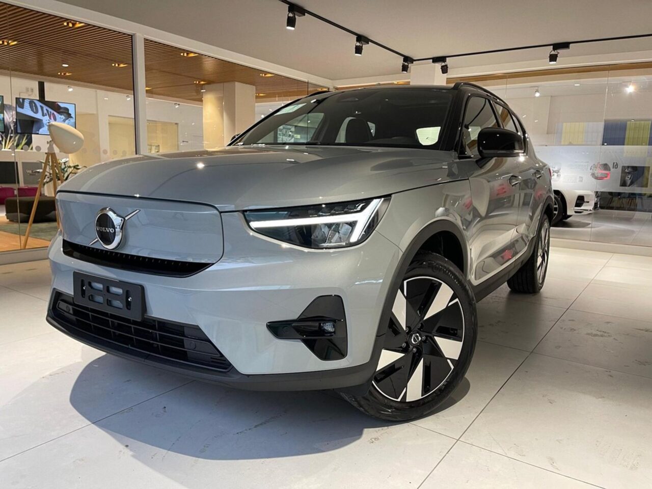 Volvo XC40 2024