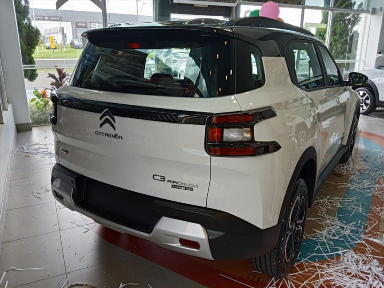 citroen c3 aircross 1.0 turbo 200 flex shine cvt wmimagem11401531719 Os preços do Citroën C3 Aircross 7, que possui versões de sete lugares, foram revelados, variando entre R$ 117.990 e R$ 136.500