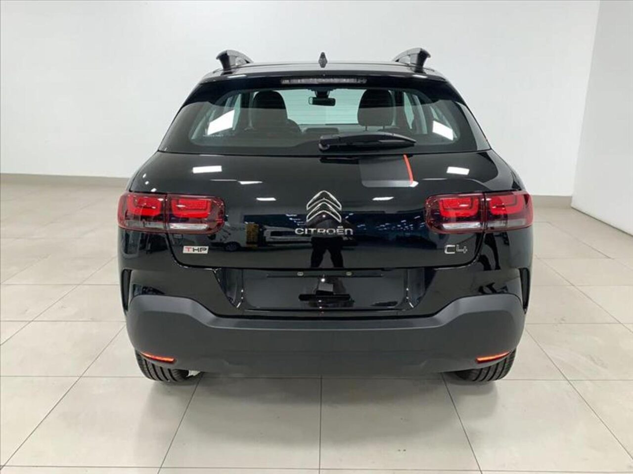 citroen c4 cactus 1.6 thp flex noir eat6 wmimagem15464835380 Com ótima relação custo-benefício e avançada tecnologia, o Citroën C4 Cactus Feel Pack 2024 representa uma excelente escolha no mercado